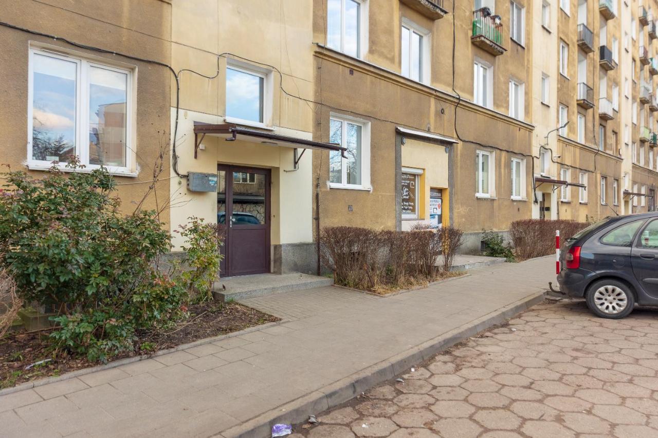 Metro Raclawicka Red Apartment ワルシャワ エクステリア 写真
